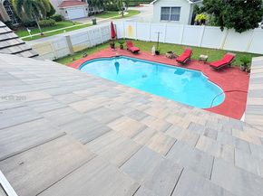 1002 NW 182nd Way, Pembroke Pines FL 33029