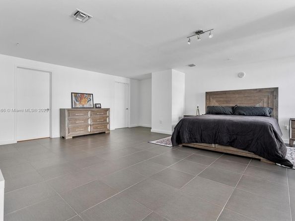 3301 NE 1st Ave M0502, Miami FL 33137