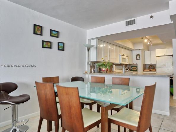 555 NE 15th St 10G, Miami FL 33132