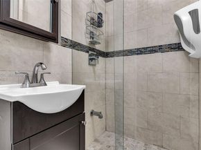 407 NW 9th Ct, Homestead FL 33030