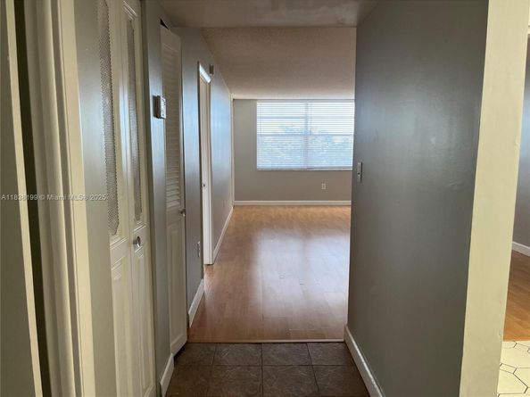 1300 Saint Charles Pl 613, Pembroke Pines FL 33026