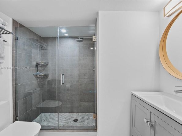 90 Alton Rd 2703, Miami Beach FL 33139