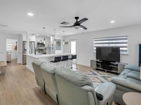 9212 NW 81st Pl, Tamarac FL 33321