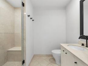 100 S Pointe Dr 509, Miami Beach FL 33139