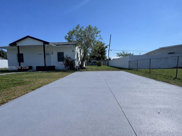 2450 NW 157th St Rd, Miami Gardens FL 33054