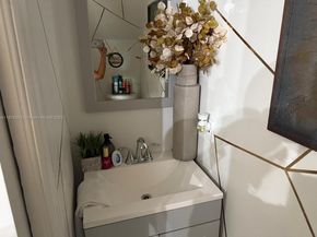 1279 W 51st Pl B13, Hialeah FL 33012