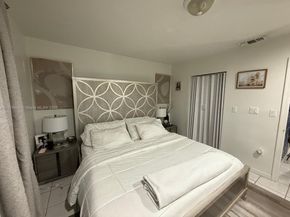 1279 W 51st Pl B13, Hialeah FL 33012