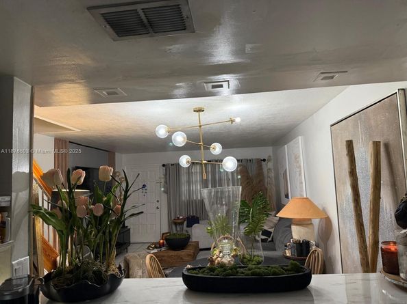 1279 W 51st Pl B13, Hialeah FL 33012