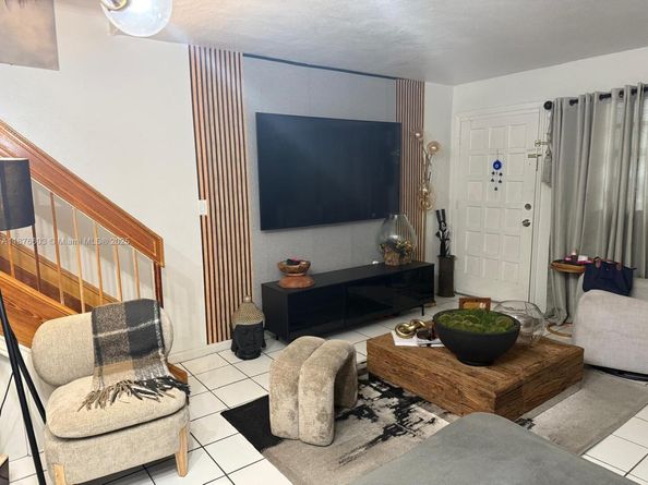 1279 W 51st Pl B13, Hialeah FL 33012