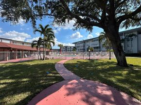 2901 NW 47th Ter 344B, Lauderdale Lakes FL 33313