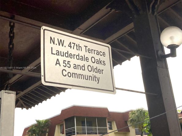 2901 NW 47th Ter 344B, Lauderdale Lakes FL 33313