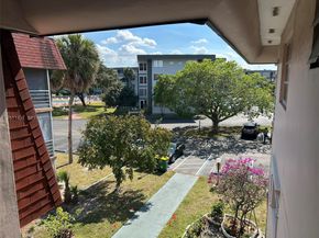 2901 NW 47th Ter 344B, Lauderdale Lakes FL 33313