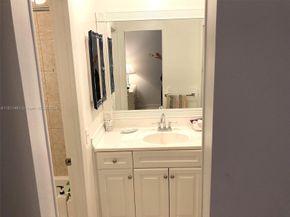 2901 NW 47th Ter 344B, Lauderdale Lakes FL 33313