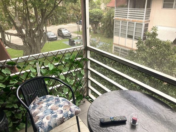 2901 NW 47th Ter 344B, Lauderdale Lakes FL 33313