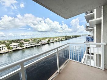 1600 S Ocean Dr