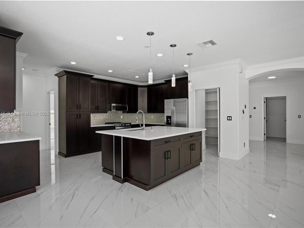 17937 SW 36th St, Miramar FL 33029