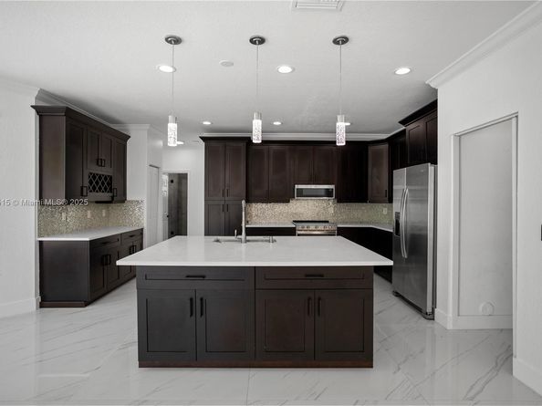 17937 SW 36th St, Miramar FL 33029
