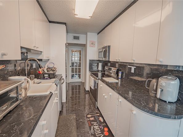 301 174th St 1503, Sunny Isles Beach FL 33160