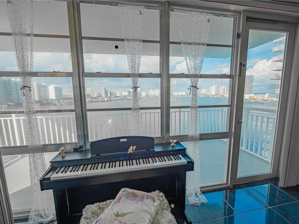301 174th St 1503, Sunny Isles Beach FL 33160