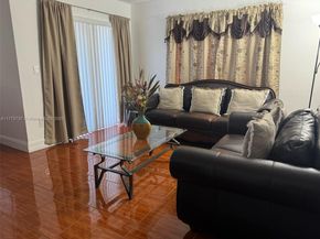 18890 NW 57th Ave 101, Hialeah FL 33015
