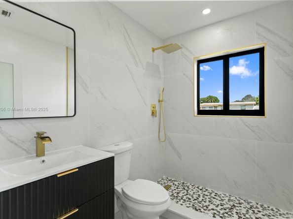1042 NW 13th St, Fort Lauderdale FL 33311