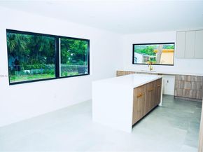 1042 NW 13th St, Fort Lauderdale FL 33311