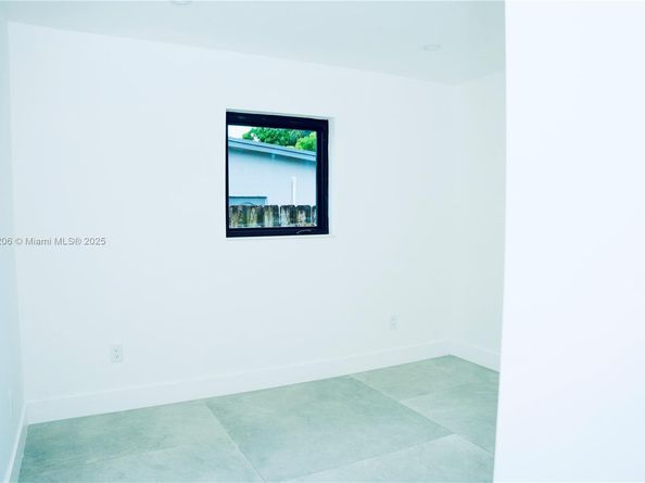1042 NW 13th St, Fort Lauderdale FL 33311