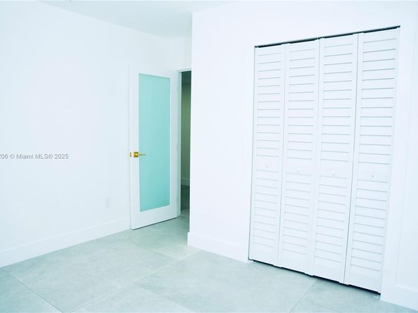 1042 NW 13th St, Fort Lauderdale FL 33311