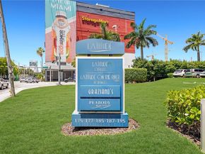 185 SW 7th St 3100, Miami FL 33130