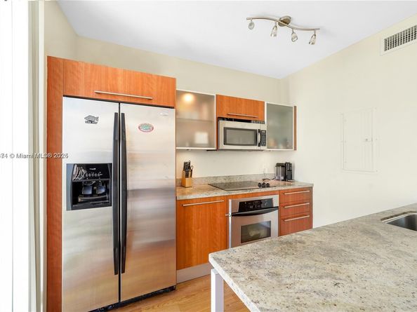 185 SW 7th St 3100, Miami FL 33130