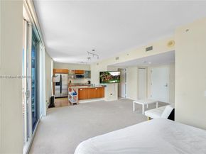 185 SW 7th St 3100, Miami FL 33130