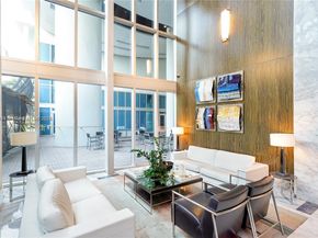 185 SW 7th St 3100, Miami FL 33130