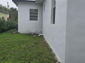 75 SW 32nd Ct Rd, Miami FL 33135