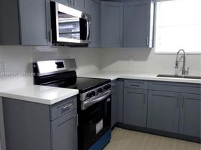 75 SW 32nd Ct Rd, Miami FL 33135