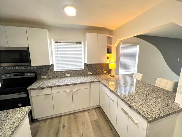 140 NW 124th St, North Miami FL 33168