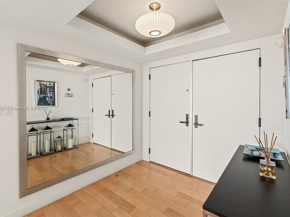 1 Grove Isle Dr A910, Miami FL 33133