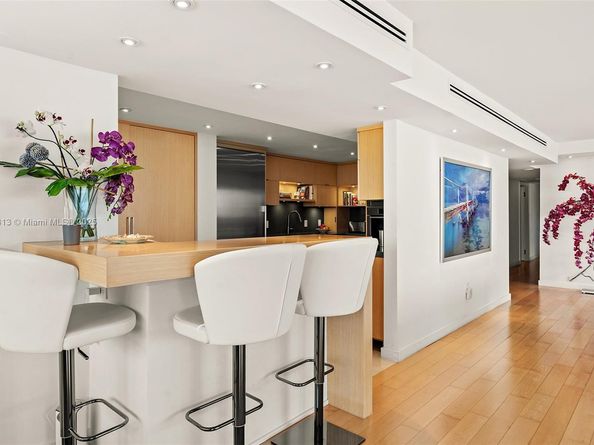 1 Grove Isle Dr A910, Miami FL 33133