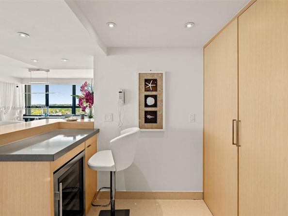 1 Grove Isle Dr A910, Miami FL 33133