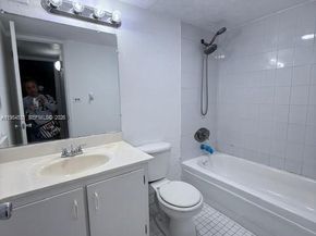 4550 NW 9th St 812E, Miami FL 33126