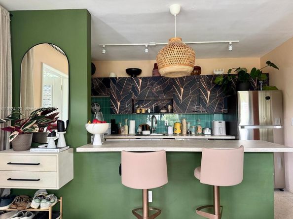 1127 Meridian Ave 81127, Miami Beach FL 33139