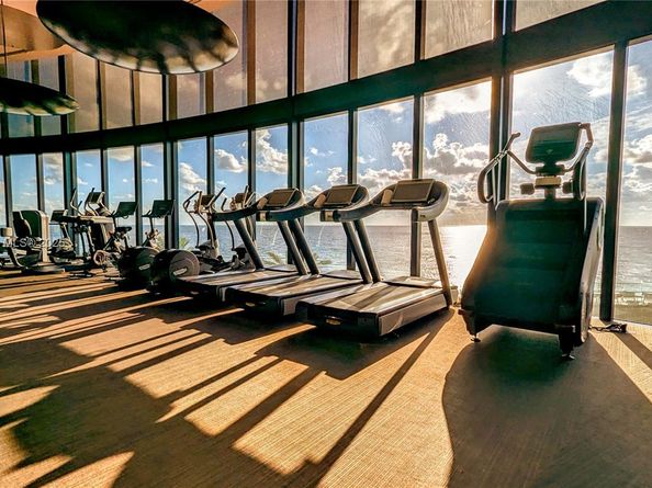 18555 Collins Ave. 3005, Sunny Isles Beach FL 33160