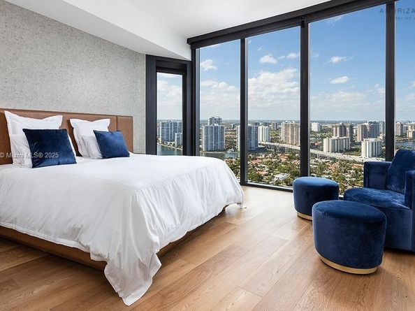 18555 Collins Ave. 3005, Sunny Isles Beach FL 33160