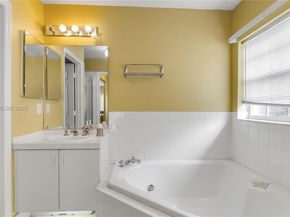 15486 SW 147th St, Miami FL 33196