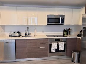 1010 SW 2nd Ave 607, Miami FL 33130