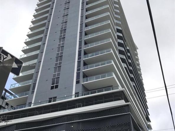 1010 SW 2nd Ave 607, Miami FL 33130