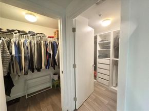 1600 SW 1 Av 910, Miami FL 33129