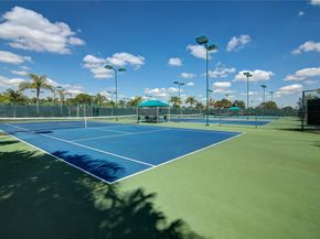 1351 NW 139th Ave, Pembroke Pines FL 33028