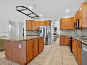 1351 NW 139th Ave, Pembroke Pines FL 33028