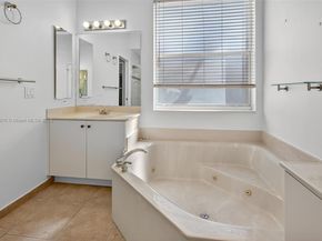 1351 NW 139th Ave, Pembroke Pines FL 33028