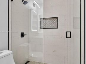 1351 NW 139th Ave, Pembroke Pines FL 33028